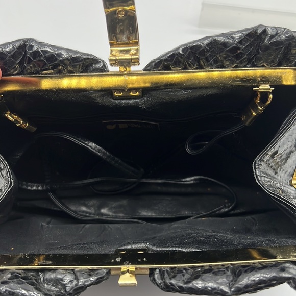 Black skin clutch with gold colored closure - Picture 4 of 4